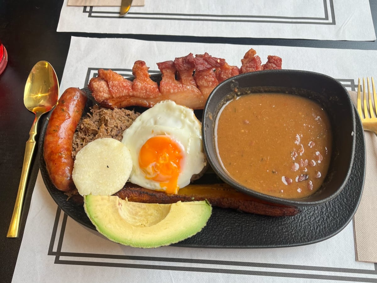 +57 Esencia Colombiana — foto 3