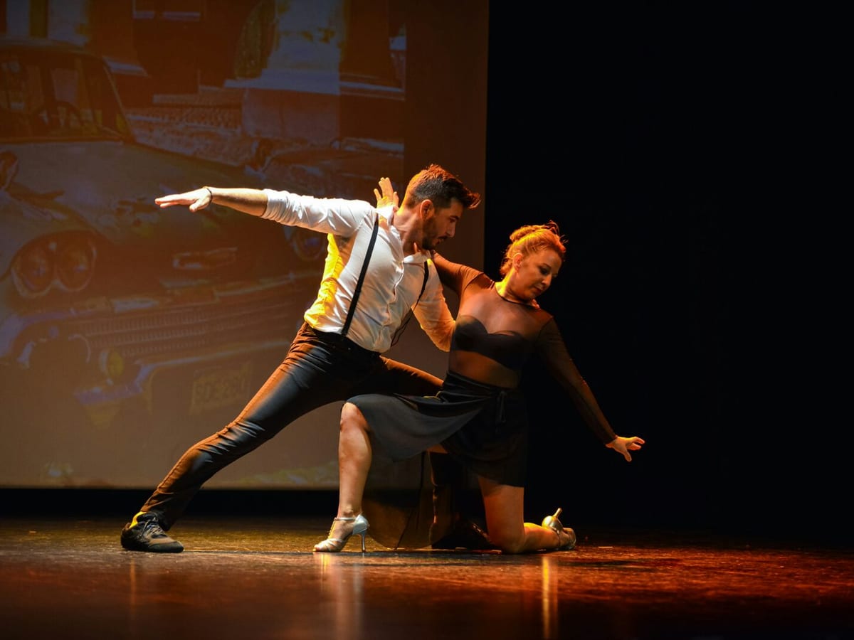 Baila con Sandra y Quique - Clases de Salsa en Málaga, Málaga — foto 3