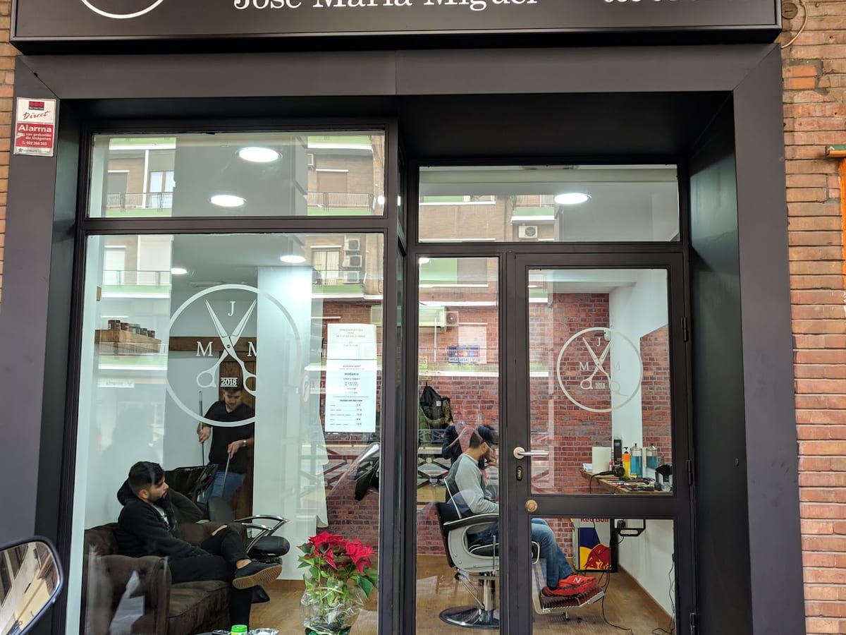 Barber Shop José María Miguel — belleza & estética en Sevilla