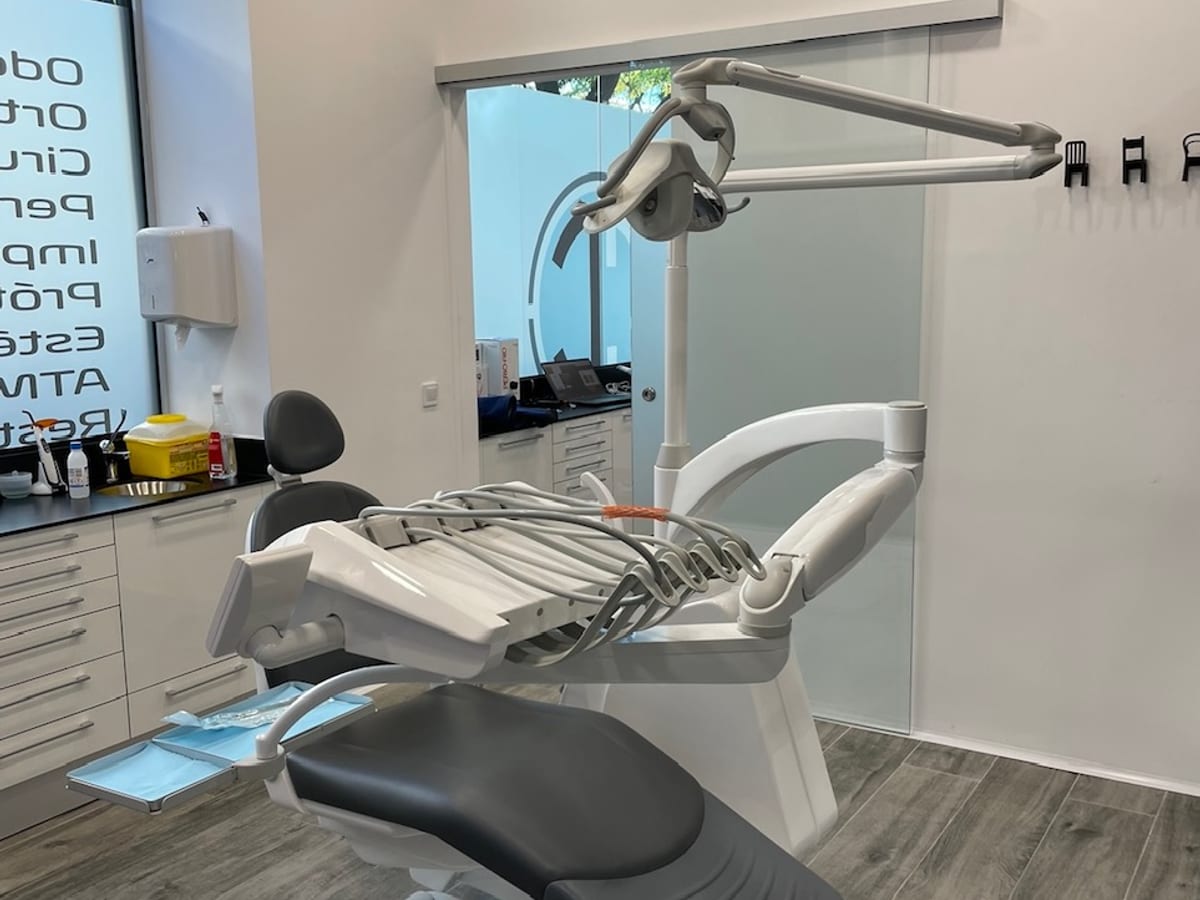CLÍNICA DENTAL CAREY — foto 2