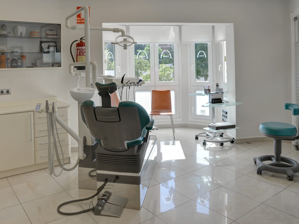 Doctores Salinas - clínica dental — foto 2