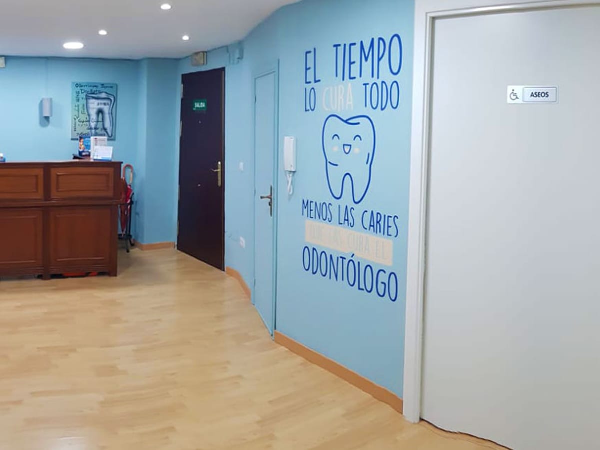 Dra. Magdalena Ocampo Alvarado, Dentista — salud & medicina en Málaga