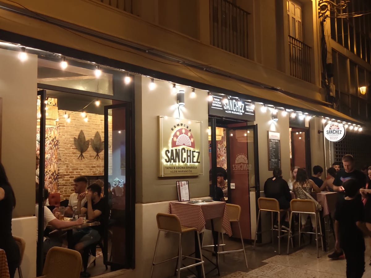 Esquina Sanchez | Tapas y Comida Española — restaurantes en Málaga