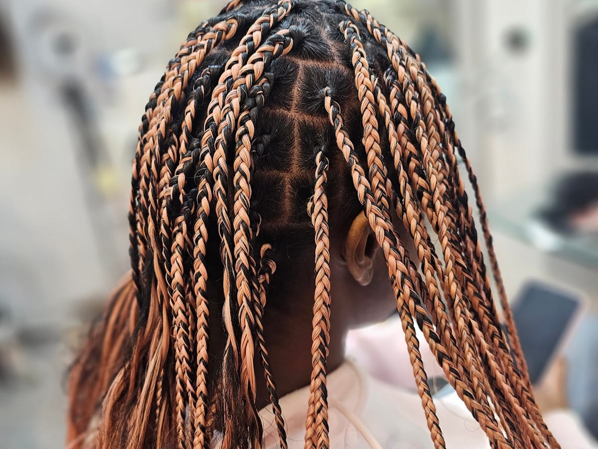 EXTENSIONES BERNADETTE Y PELUQUERIA AFRO — foto 3