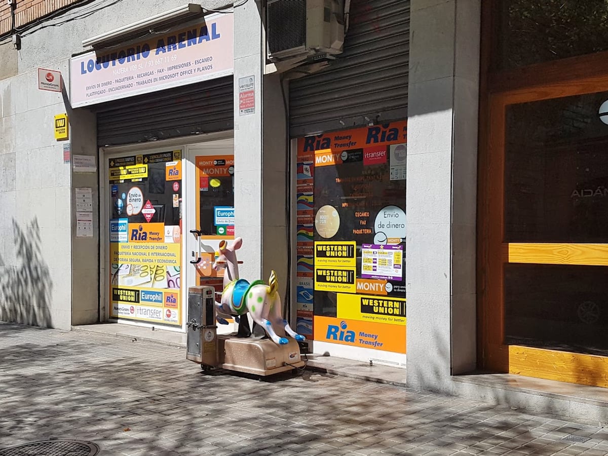 Locutorio Arenal — envíos & finanzas en Barcelona