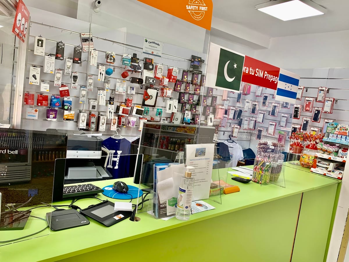 Locutorio Call & More — envíos & finanzas en Valencia