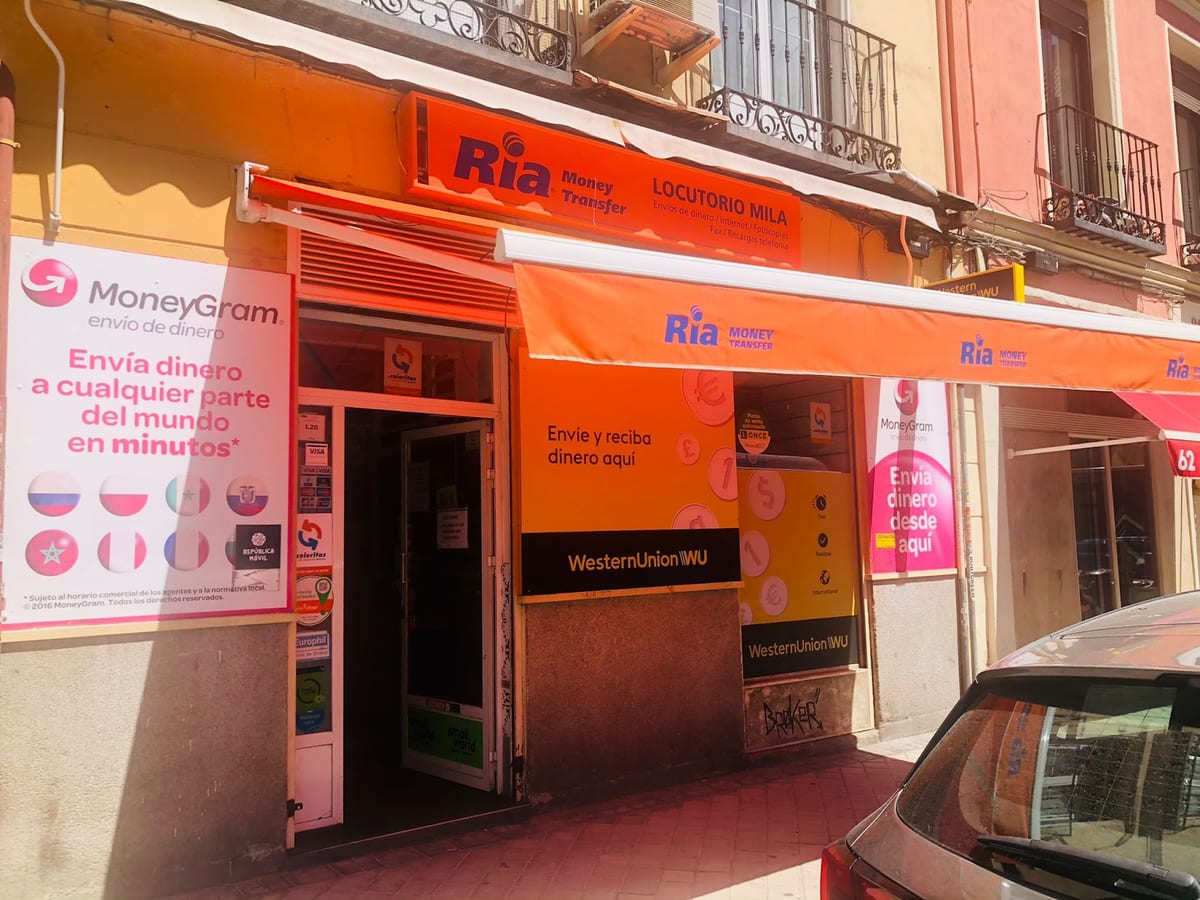 LOCUTORIO MILA- WESTERN UNION-MONEY GRAN-RIA MONEY- CELERITAS - INPOST- VINTED GO- Stasher Luggage Storage — envíos de dinero en Madrid