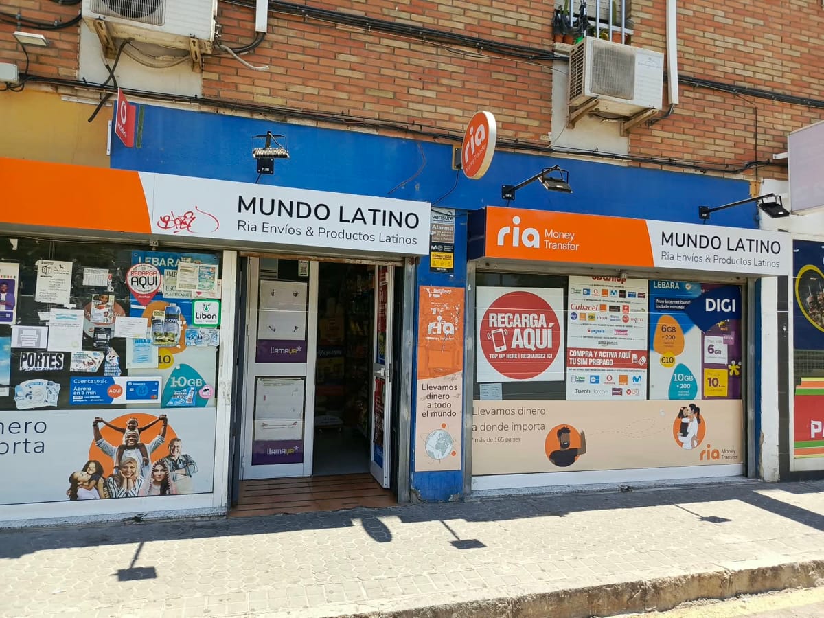 Mundo Latino 2 (Productos Latinos & Ria Envios), Sevilla — foto 2