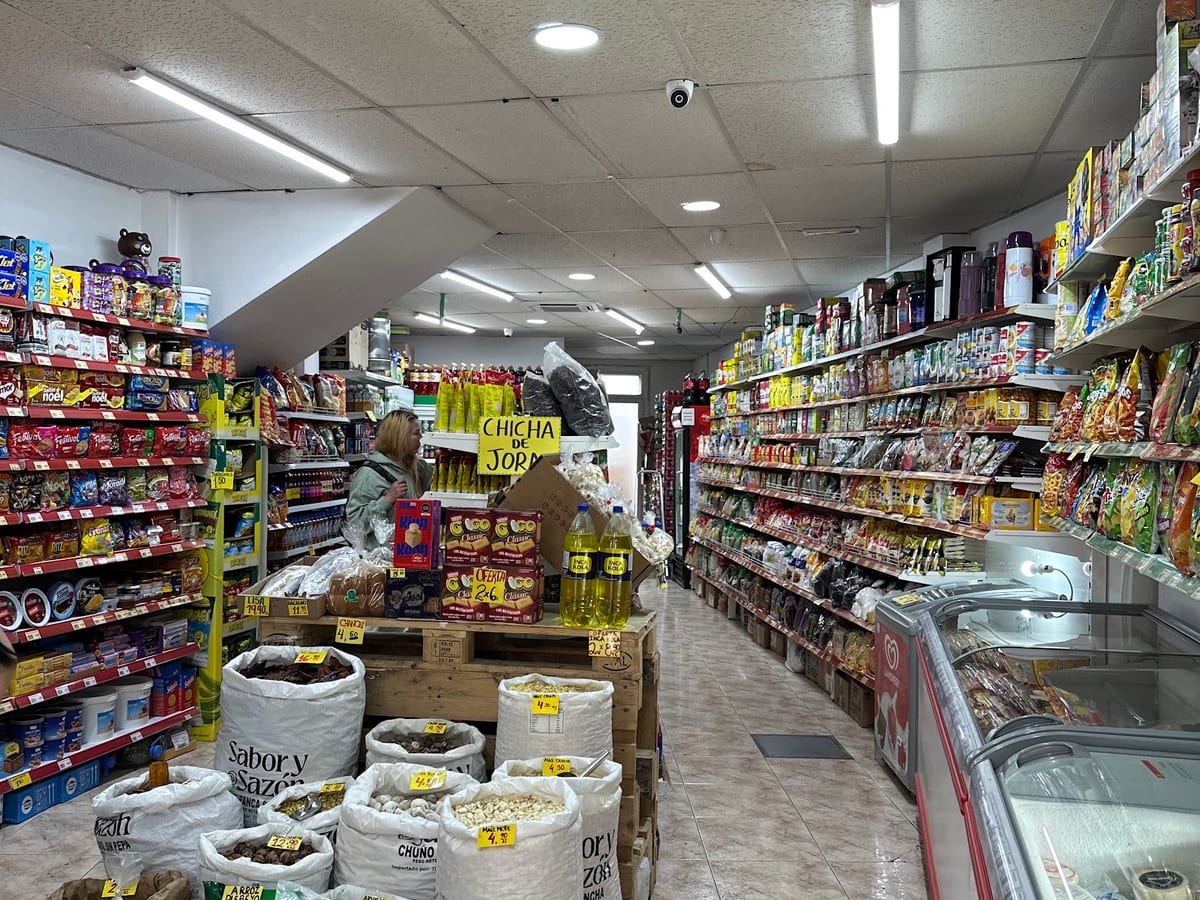 Super Latino Flores Maragall — foto 2