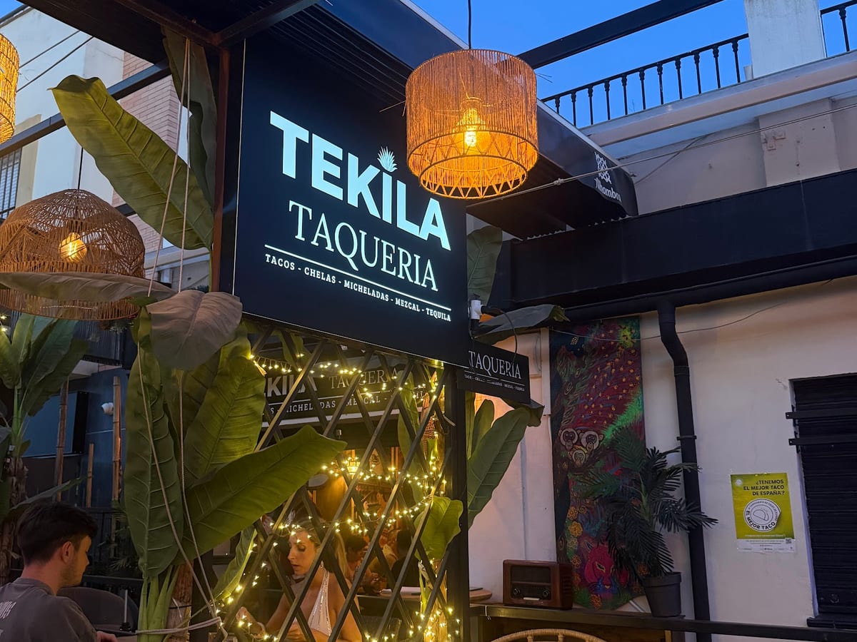Tekila Taquería - Mexicano Bormujos — restaurante latino en Sevilla